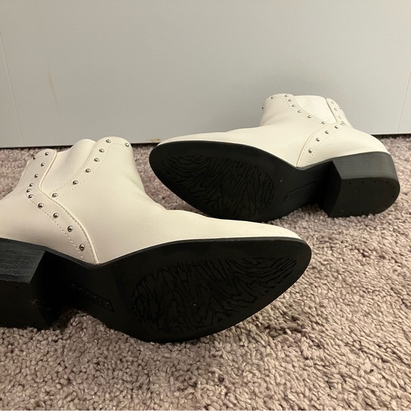 Espirit white bootie size 7.5 - Picture 4 of 6